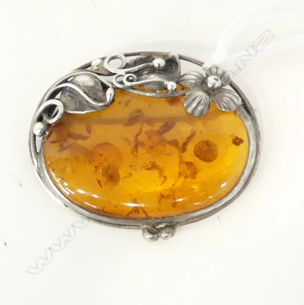 STYLISH VINTAGE SILVER & AMBER BROOCH Arts & Crafts style W.42mm Image 1++