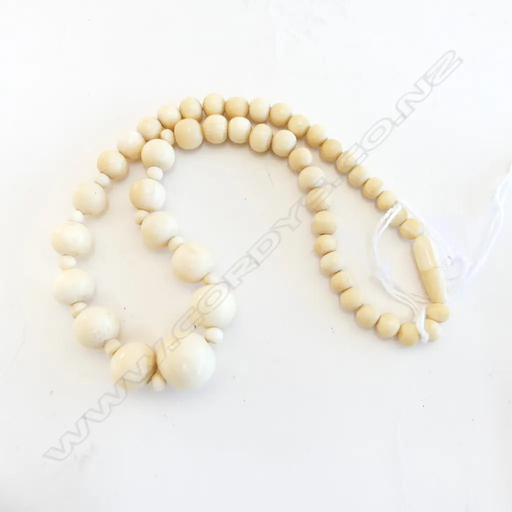 VINTAGE IVORY GRADUATED BEAD NECKLACE L.390mm Image 1++