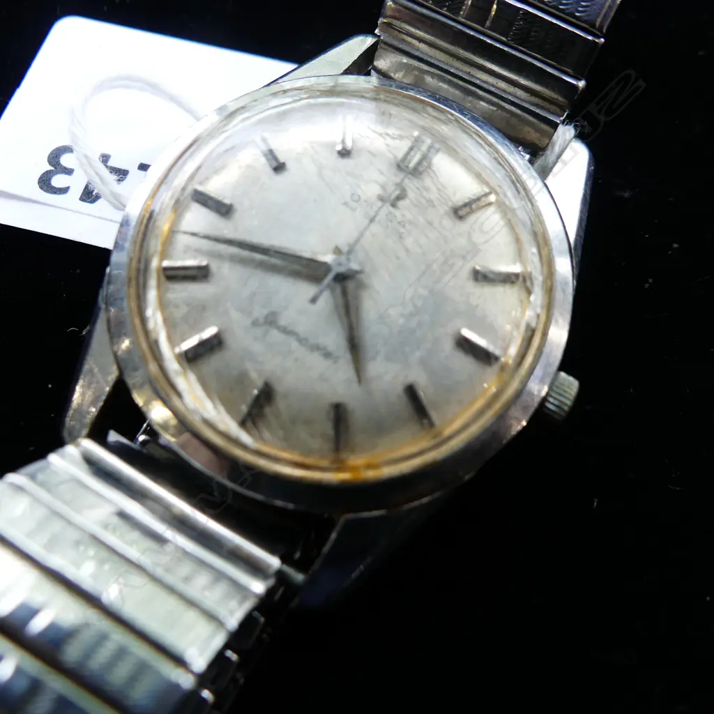 VINTAGE OMEGA AUTOMATIC SEAMASTER GENTS WRISTWATCH glass with faults. Running Image 1++