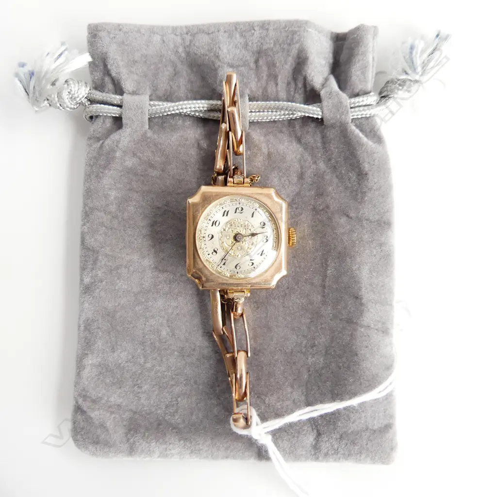 ANTIQUE 9CT GOLD ROLEX WRISTWATCH 9CT GOLD STRAP 20gm (including movement)t) Image 1++