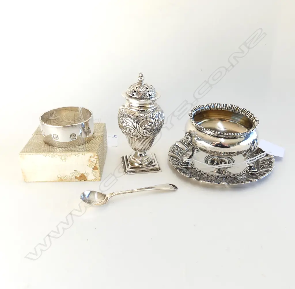 STG SILVER SUGAR SIFTER, NAPKIN RING (BOXED), MUSTARD POT & SPOON, ALL HALLMARKED 130gms + SM THAI SILVER PLATE (DIA90mm Image 1++