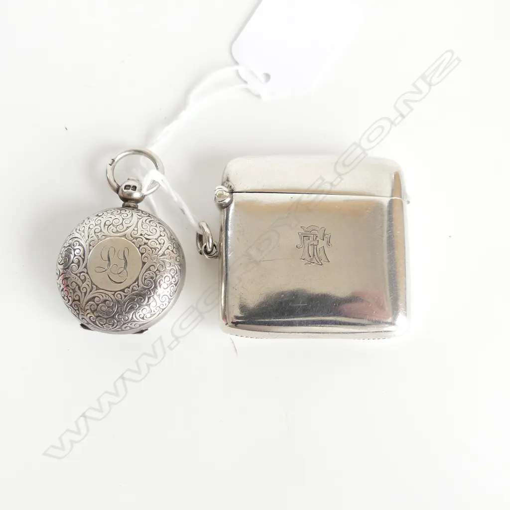 STG SILVER - SOVEREIGN HOLDER & VESTA, 55GMS Image 1++