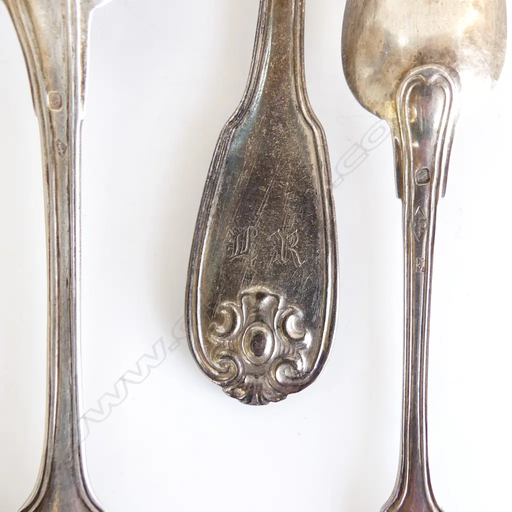 5 PCES FRENCH SILVER CUTLERY; FORK, SPOON & TEASPOON 140 GRAMS + CARVING SET Image 1++