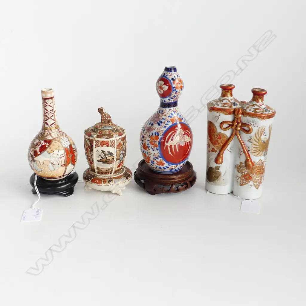 4 JAPANESE VASES SATSUMA/KUTANI ETC H 190 MM Image 1++