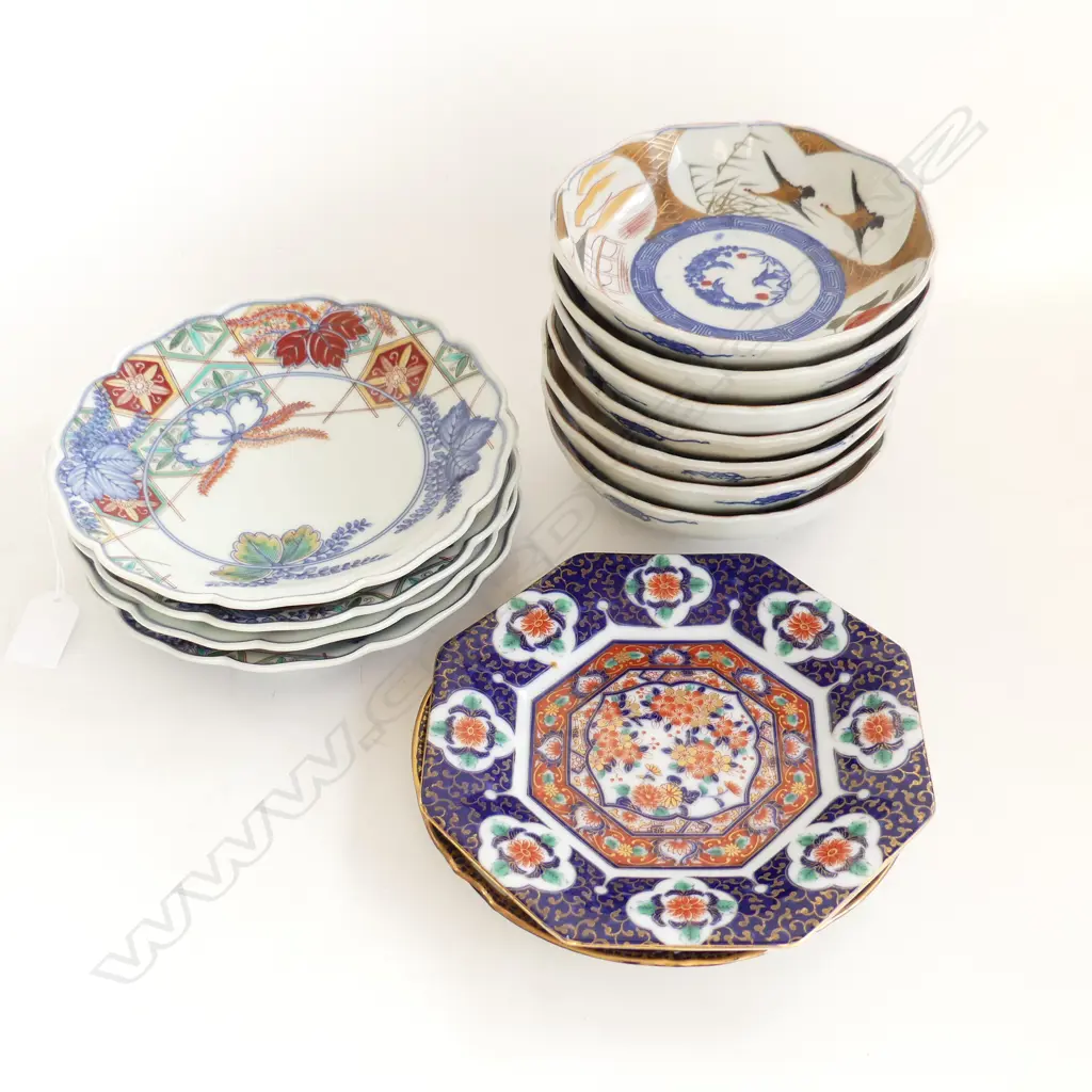 13 ASST JAPANESE PLATES AND BOWLS IMARI ETC D 190 MM Image 1++