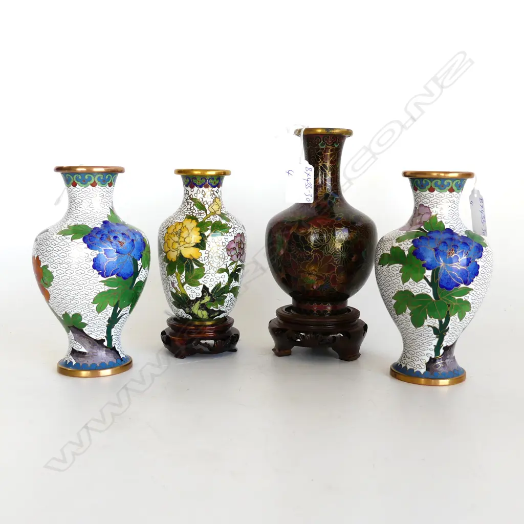 4 CLOISONNE VASES, 1 PAIR (H.155mm), WHITE ONE DENT, OTHER DARK COLORWAY ON STAND (H. 150mm) & WHITE WITH BIRD,H. 130mm Image 1++
