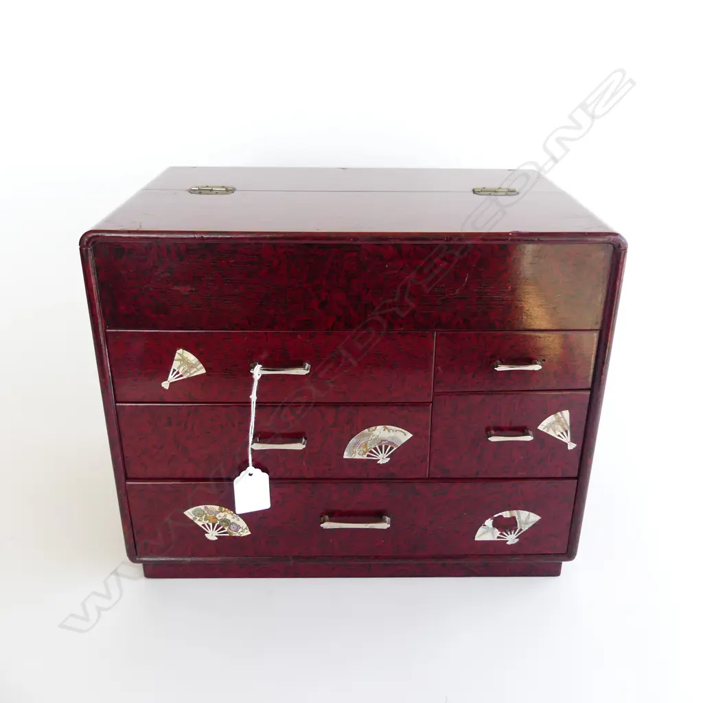 1970’S JAPANESE SEWING BOX  5 drawer red & black stippled lacquer with MOP fan design highlights  some faults H270mm Image 1++