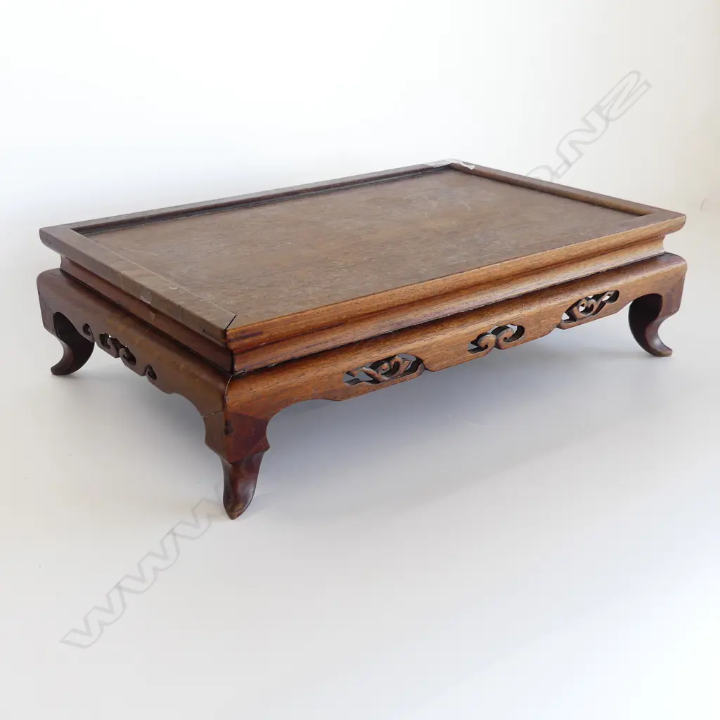 ORIENTAL WOODEN DISPLAY STAND 450x305x130mm Image 1++