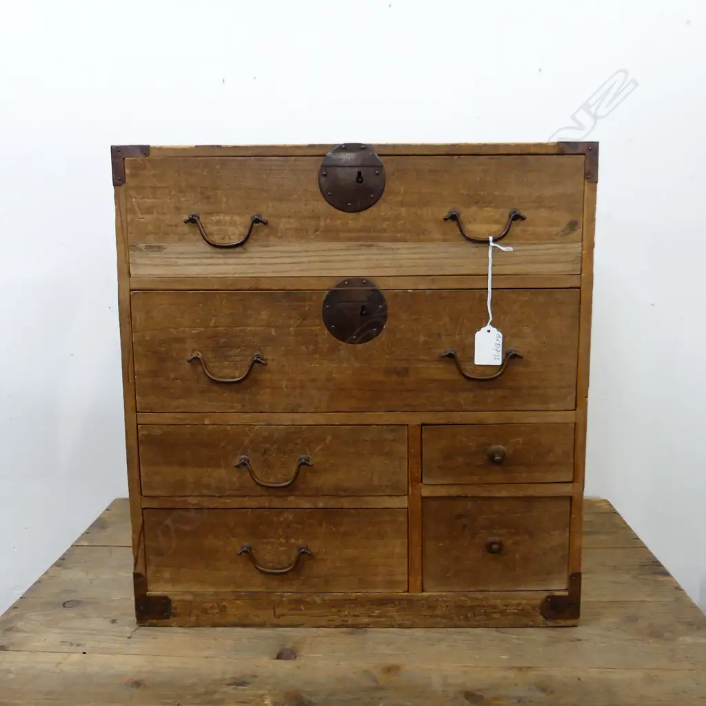 OLD JAPANESE small TANSU COLLECTORS/BEDSIDE CABINET 6 drawer bronze handles H.465mm. Image 1++