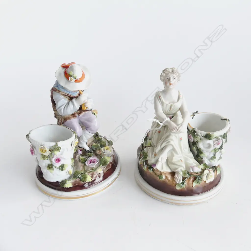 PR ANTIQUE PORCELAIN SPILL VASES H.150mm some flower losses Image 1++