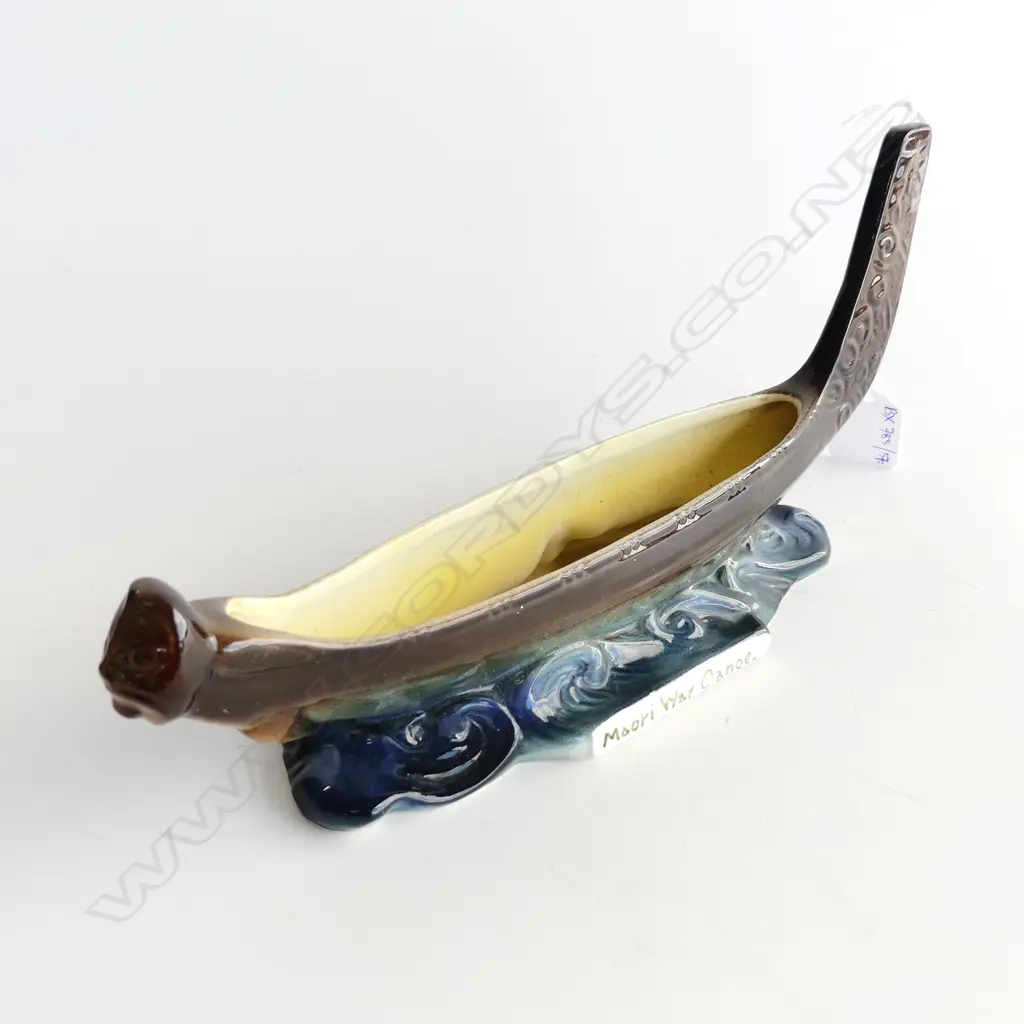 TITIAN 'MAORI WAR CANOE' L.285mm Image 1++