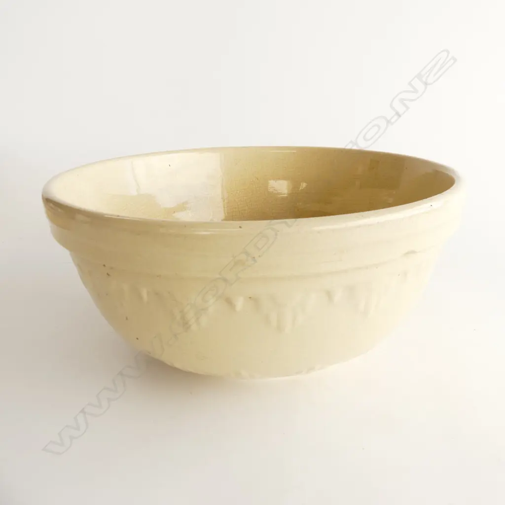 LARGE 1940’S NZ TEMUKA POTTERY MIXING BOWL DIA. 310mm Image 1++