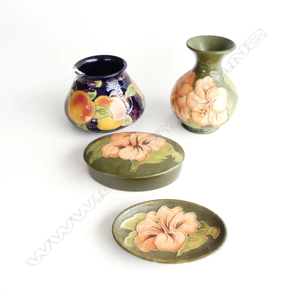 ROYAL STANLEY JACOBEAN WARE VASE H.90mm / 125mm dia Image 1++