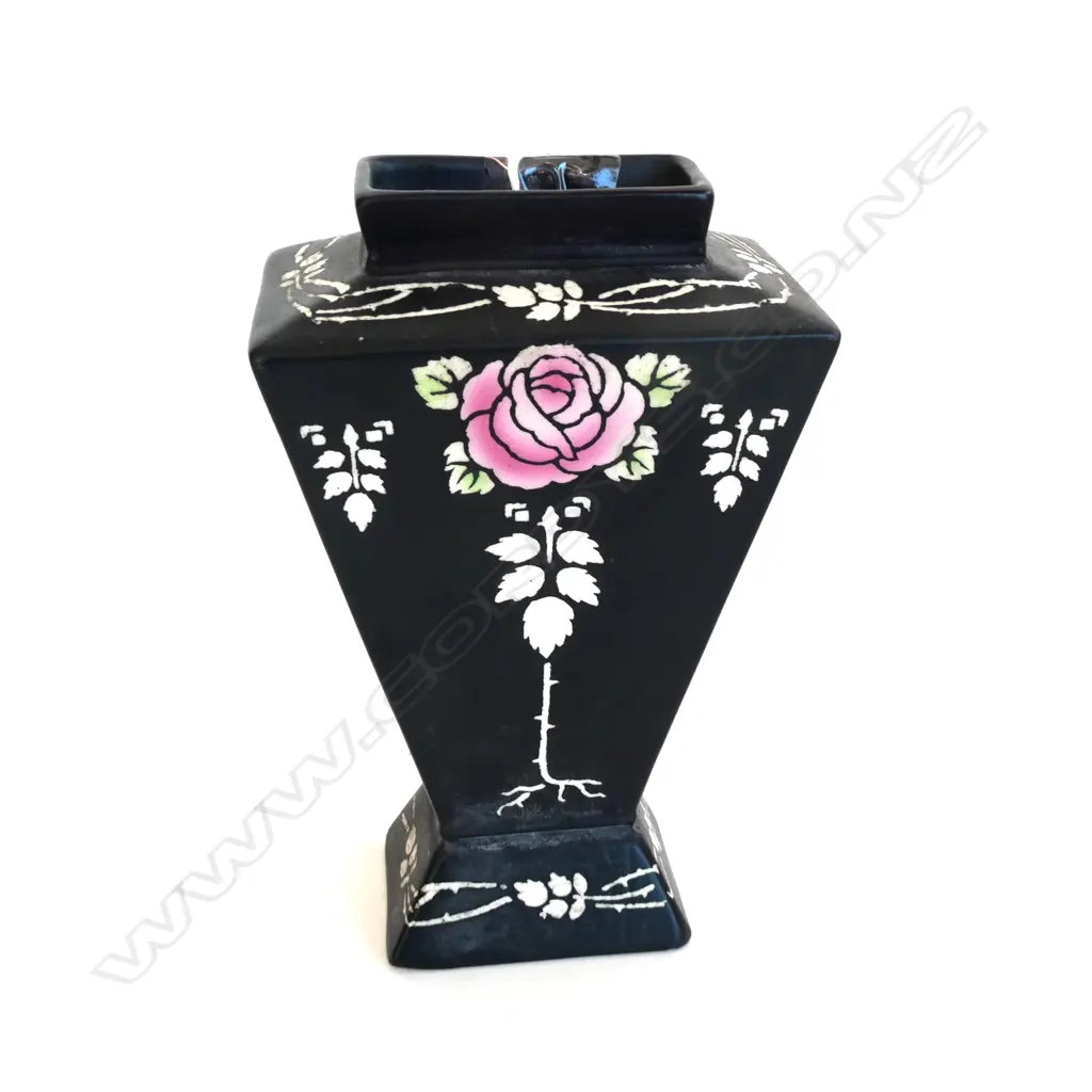 SHELLEY ART NOUVEAU VASE, #C103, BLACK WITH ROSE, SHAPE 777 C.1920'S Image 1++