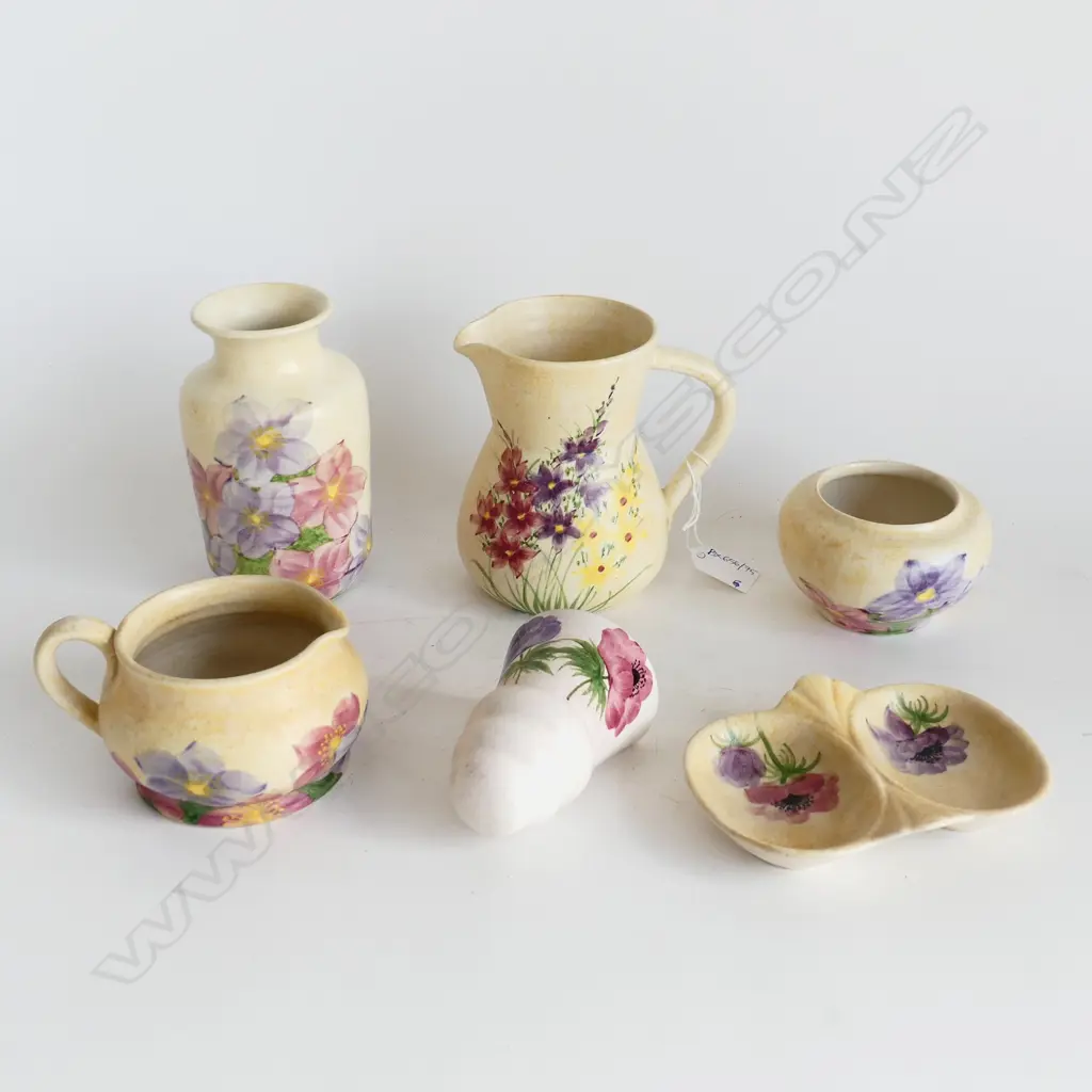6 PCES H/PAINTED RADFORD POTTERY; 2 VASES, 2 JUGS, ETC H.145mm Image 1++