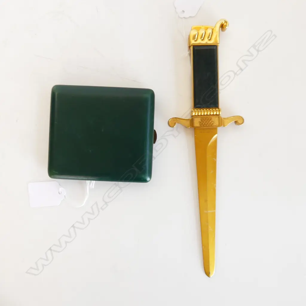 LETTER OPENER LIGHTER AND CIGARETTE CASE Image 1++