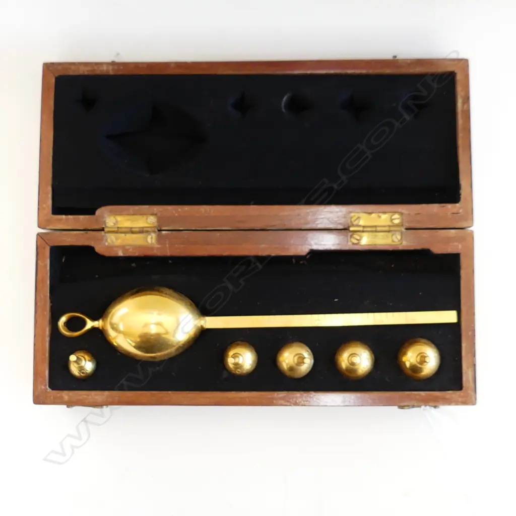 BATES SACCHAROMETER C. BEARD LONDON, CASED L.205mm Image 1++