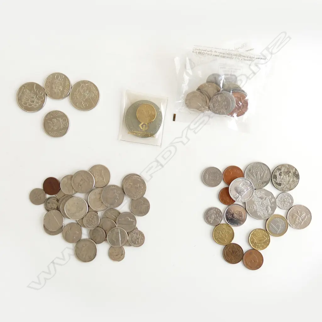 COLLECTION WORLD COINAGE in bags Image 1++