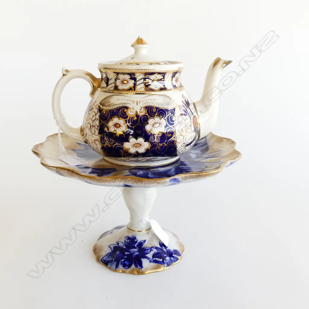 ROYAL DOULTON IRIS PATTERN TAZZA WITH ARTHUR WOODS TEAPOT Image 1++