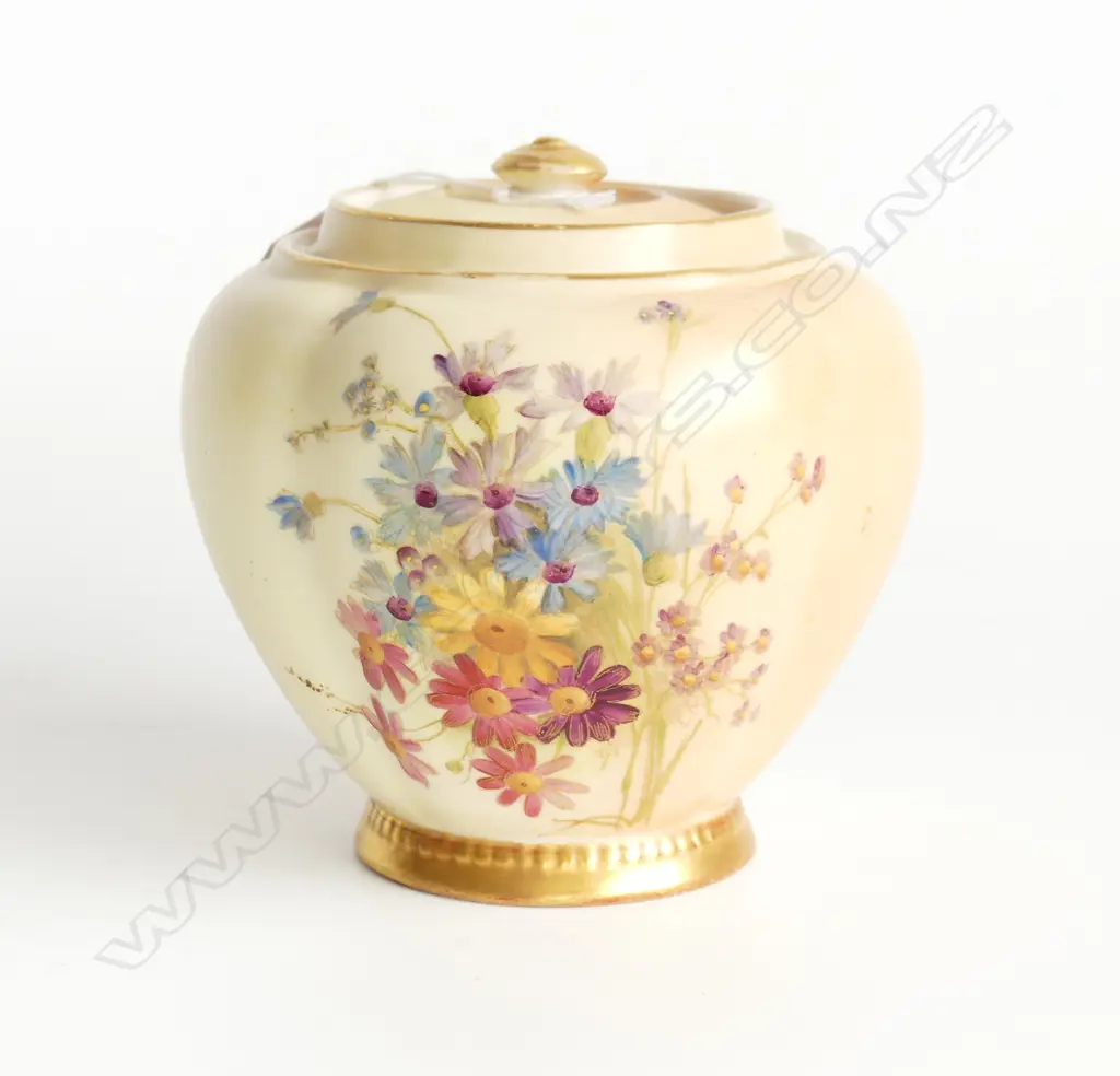 A Royal Worcester potpourri jar pumpkin form Image 1++