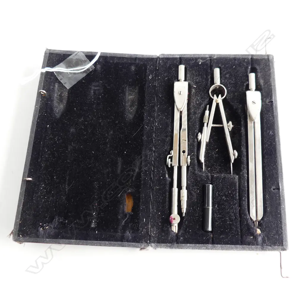 VINTAGE CASED 3 PC COMPASS SET Image 1++