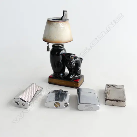 FIVE VINTAGE LIGHTERS INCL. RONSON, CAT WITH LAMP, BROTHERLITE ETC