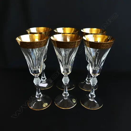 6 BOHEMIA CRYSTAL WINE GLASSES w. GOLD TRIM H.230mm