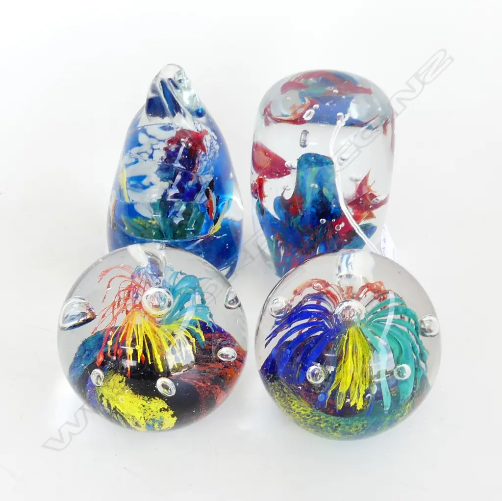 4  ART GLASS PAPERWEIGHTS; NEAR PAIR + 2 SEA THEMED H.105mm Image 1++