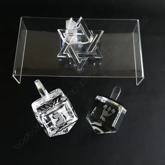 3 BACCARAT JEWISH PCES; 2 DREIDELS + STAR OF DAVID (CHIP) W.90mm