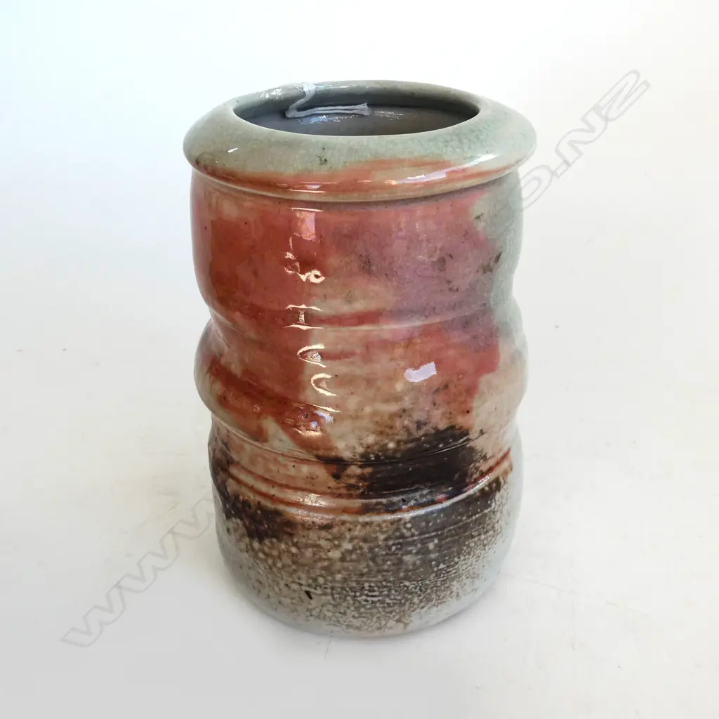 ANDREW VAN DER PUTTEN CYLINDRICAL VASE WITH UNUSUAL PINK GLAZE H. 145mm Image 1++