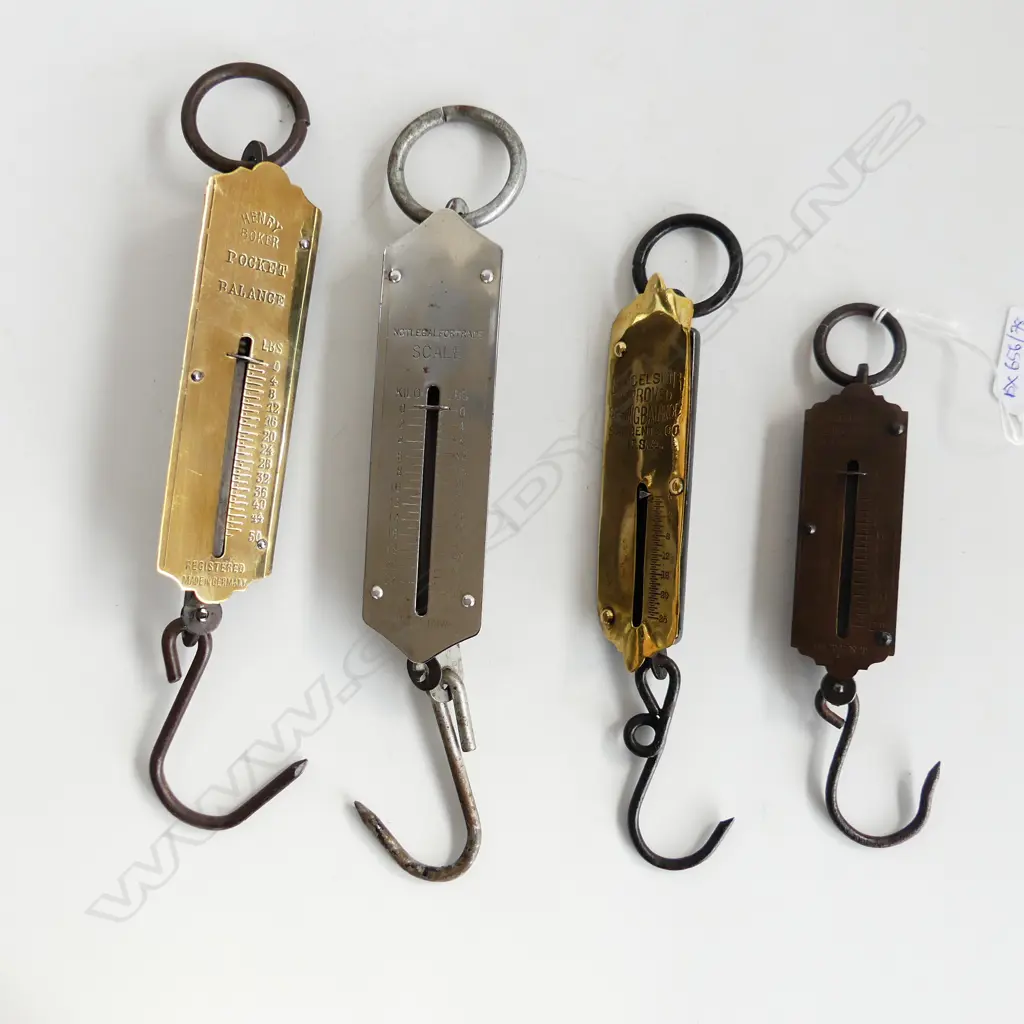 4 FLAT FRONT SPRING BALANCES; SALTER, HENRY BOKER ETC L.250mm Image 1++
