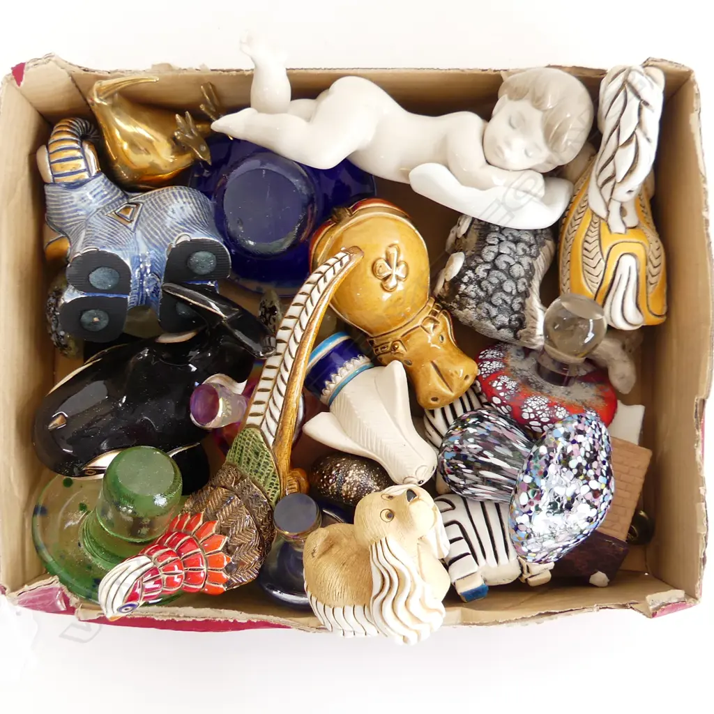 BOX LOT ASST. STUDIO POTTERY ANIMALS, ART GLASS MUSHROOMS, LLADRO BABY #6497 L.170mm ETC Image 1++