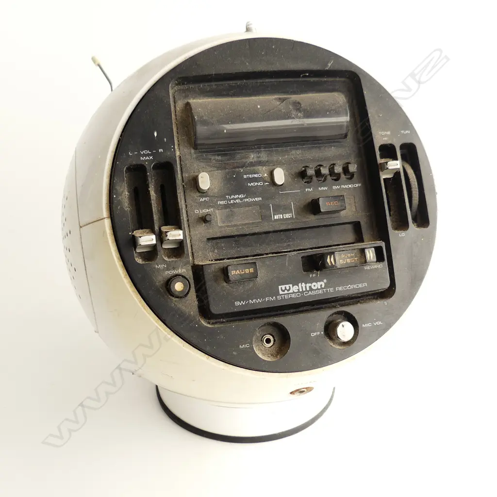 WELTRON GLOBE STEREO NO SPEAKERS AF H.300mm Image 1++
