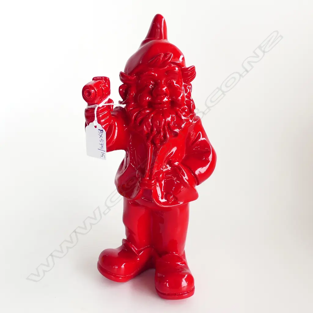 RED RESIN GNOME w. GUN H.305mm Image 1++