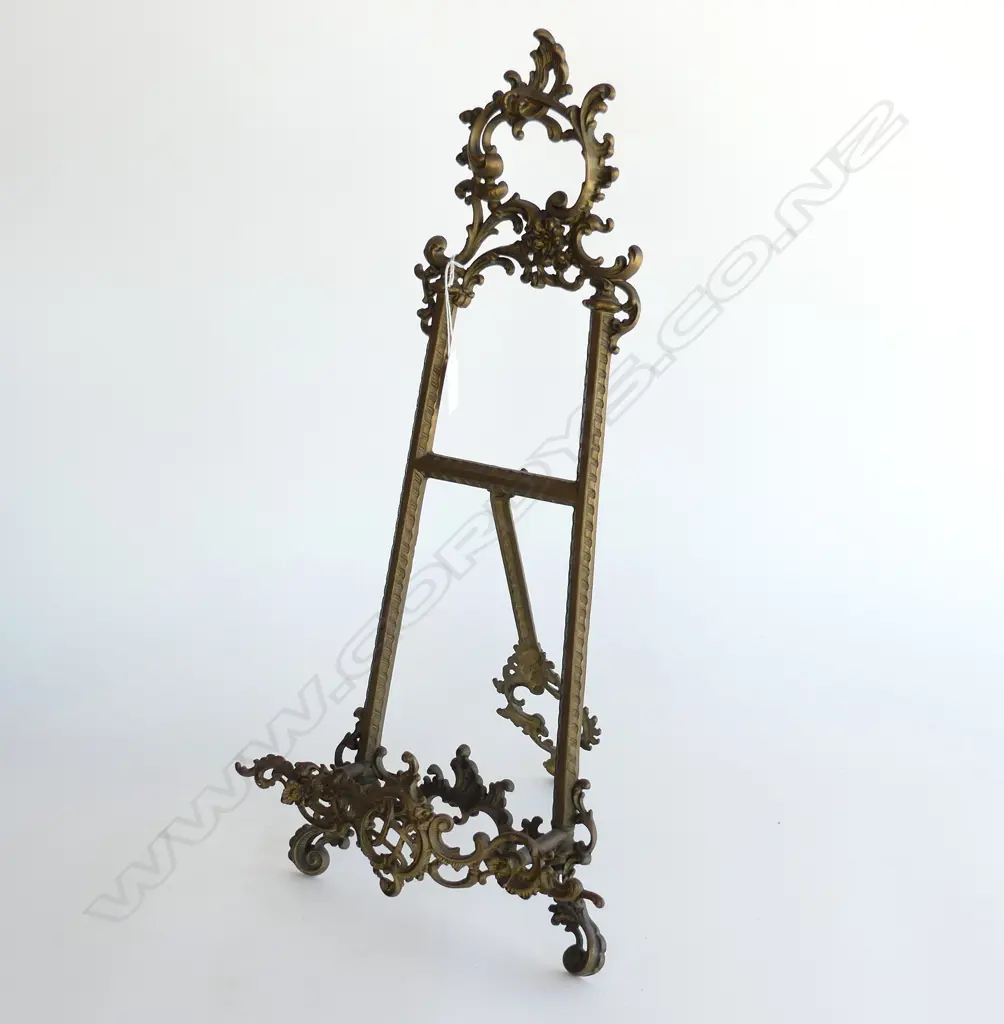 ORNATE BRASS EASEL H.535mm Image 1++