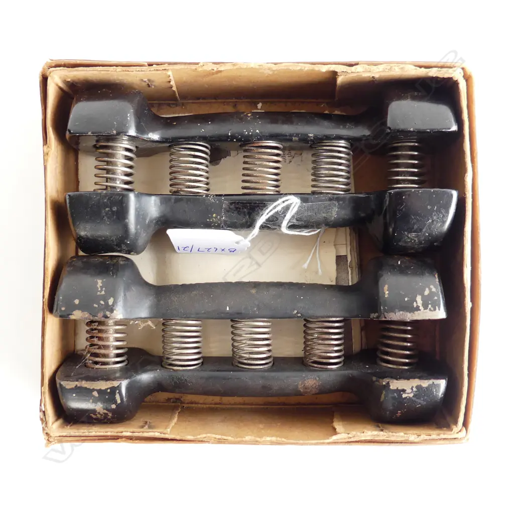 ANTIQUE SPRING GRIP DUMBELLS BY SANDOWS LONDON IN ORIGINAL BOX WITH INSTRUCTIONS Image 1++