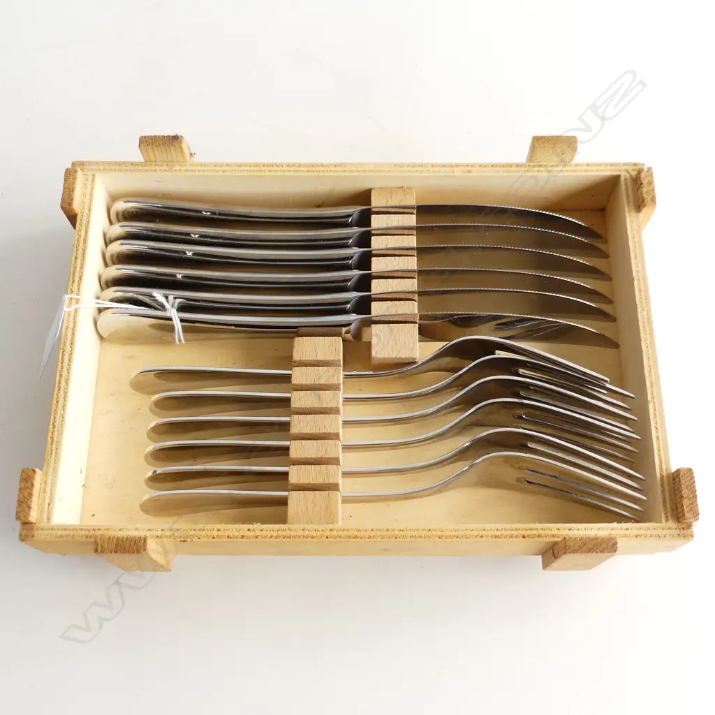 WMF 12 PIECE STEAK SET STAINLESS STEEL IN BOX Image 1++