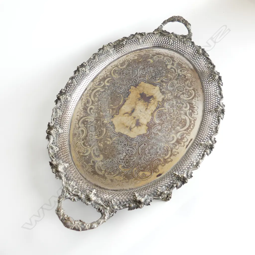 LG SILVER OVER COPPER OVAL TRAY 725x460mm Image 1++
