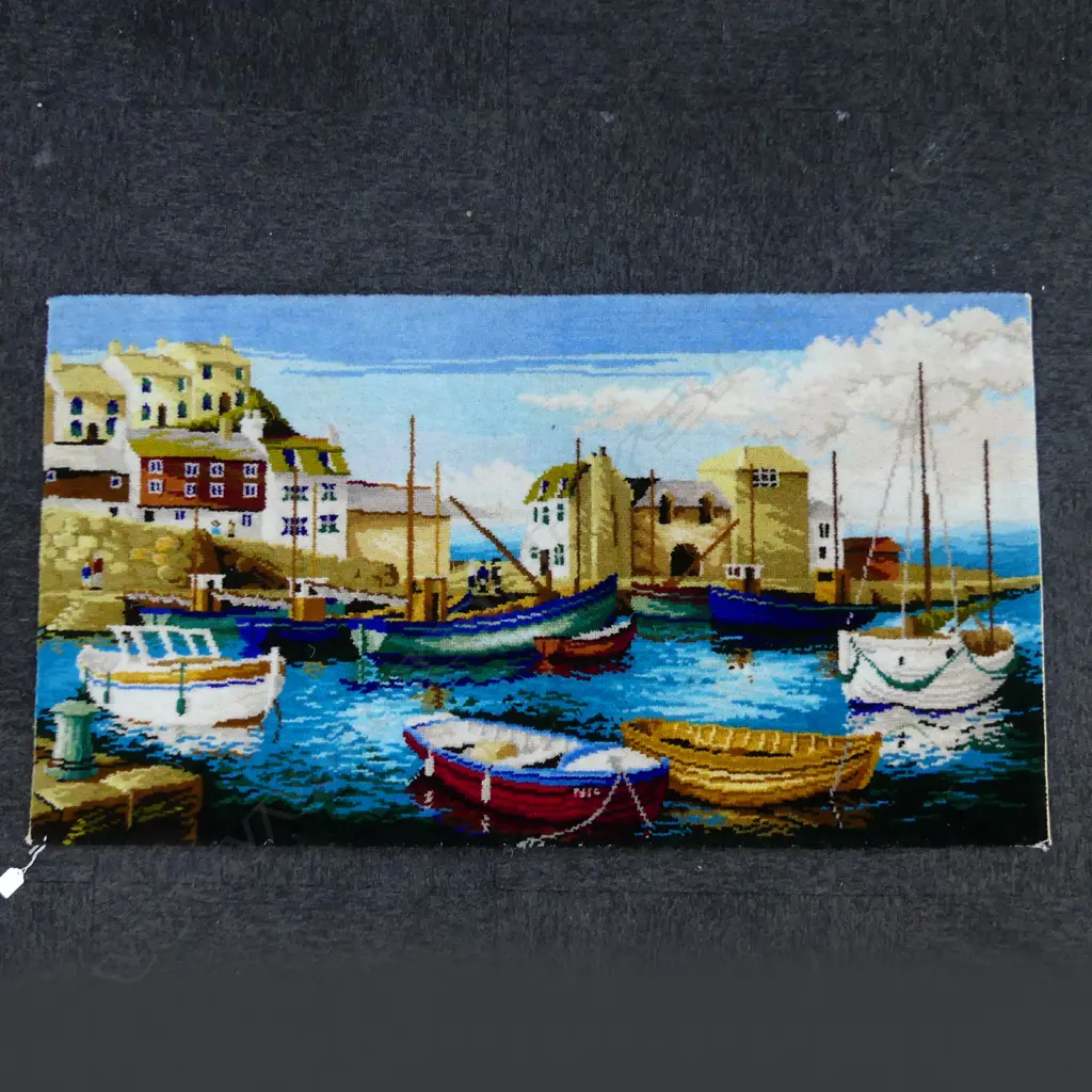 MACHINED PICTURE RUG - FISHING VILLAGE 700x1270mm Image 1++