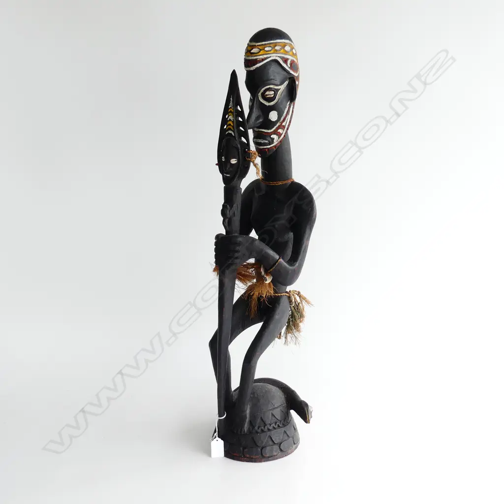 LG WOODEN CARVED PNG WARRIOR H. 800mm Image 1++