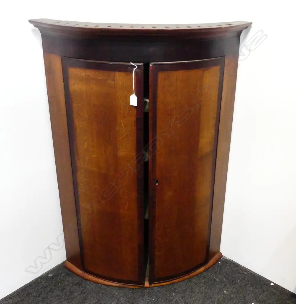 GEORGIAN MAHOGANY CORNER CUPBOARD (no lock) 520x520x1035mm Image 1++
