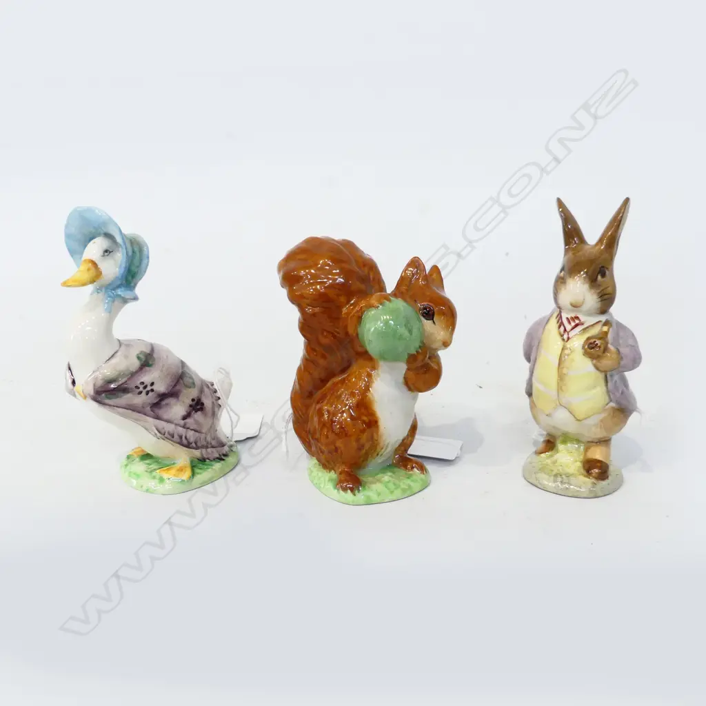 3 BESWICK BEATRIX POTTER FIGURINES (JEMIMA PUDDLEDUCK, MR BENJAMIN BUNNY & SQUIRREL NUTKIN Image 1++