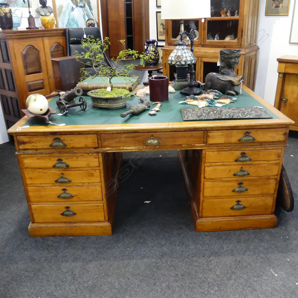 LGE COLONIAL RIMU PARTNERS DESK. W.1630 D.1100 H. 660mm Image 1++