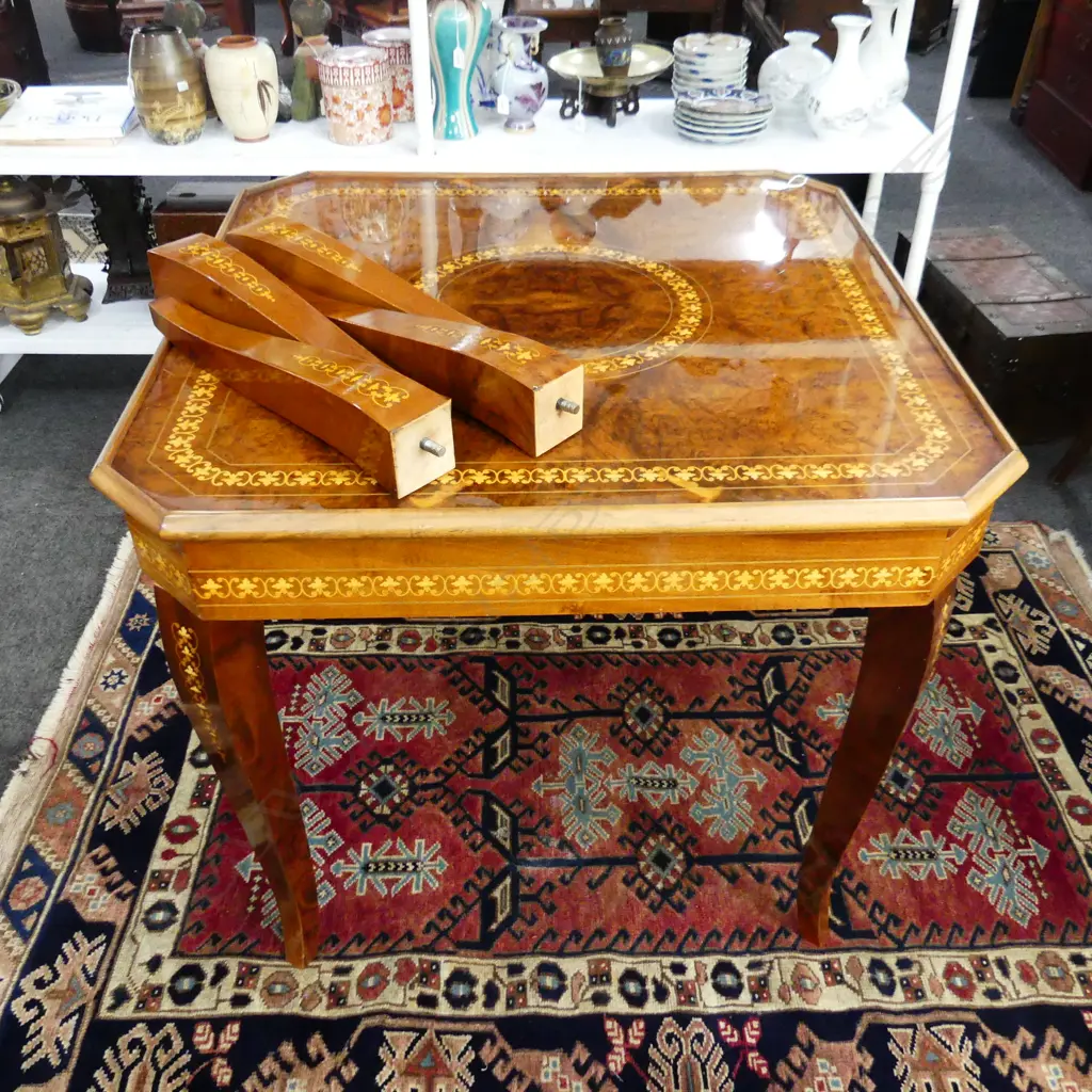 ITALIAN ELABORATELY FITTED & INLAID GAMES TABLE 820x820x750mm Image 1++