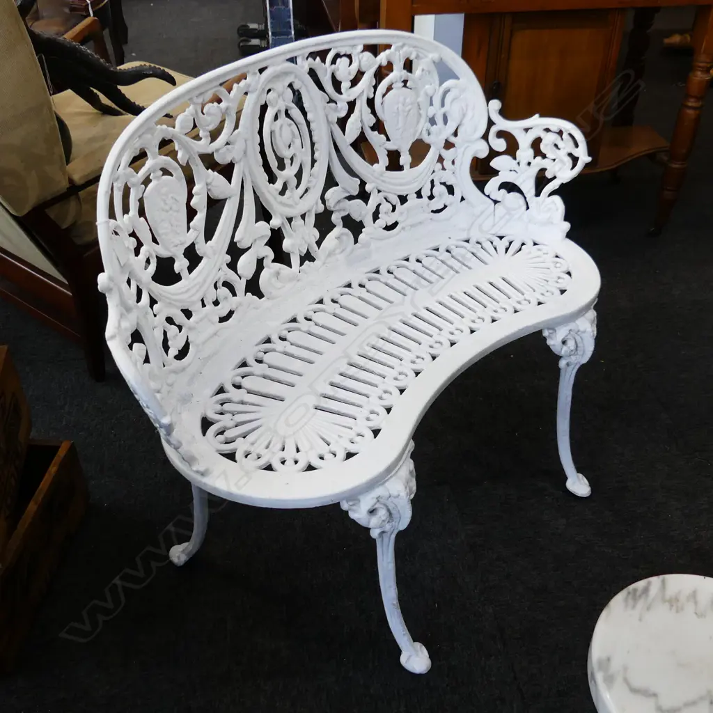 WHITE PAINTED METAL GARDEN SEAT 910x450x730mm Image 1++