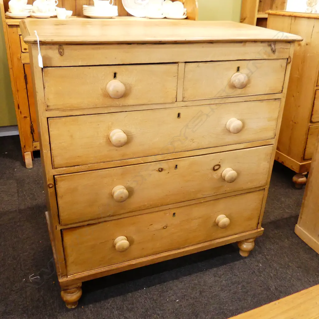VICTORIAN PINE CHEST OF DRAWERS 970x500x1070mm Image 1++