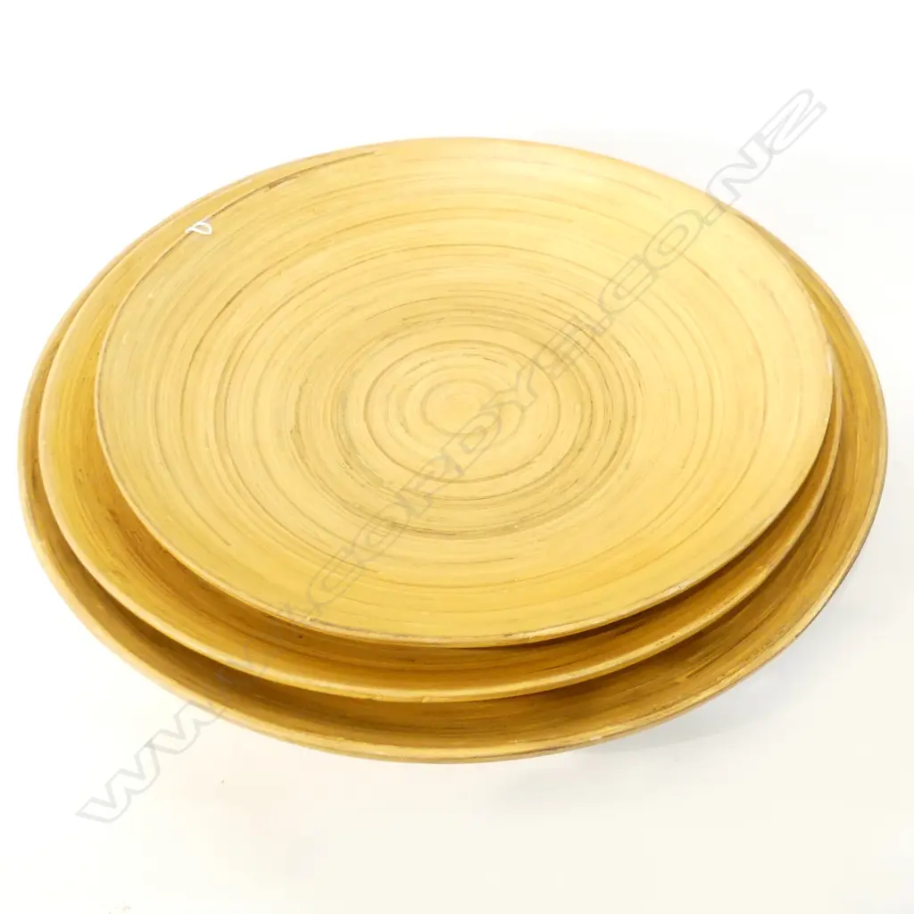 3 SHALLOW WOODEN BOWLS dia. 500 - 600mm Image 1++