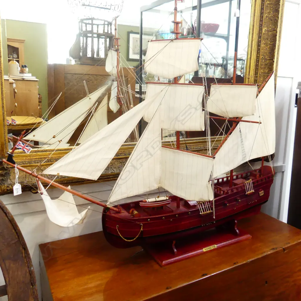LG MODEL SAIL BOAT 'NONSUCH' W.1130 H.1000mm Image 1++