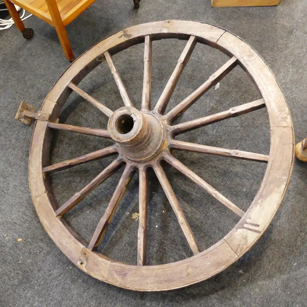 LG RUSTIC WOODEN WHEEL 1100mm dia Image 1++