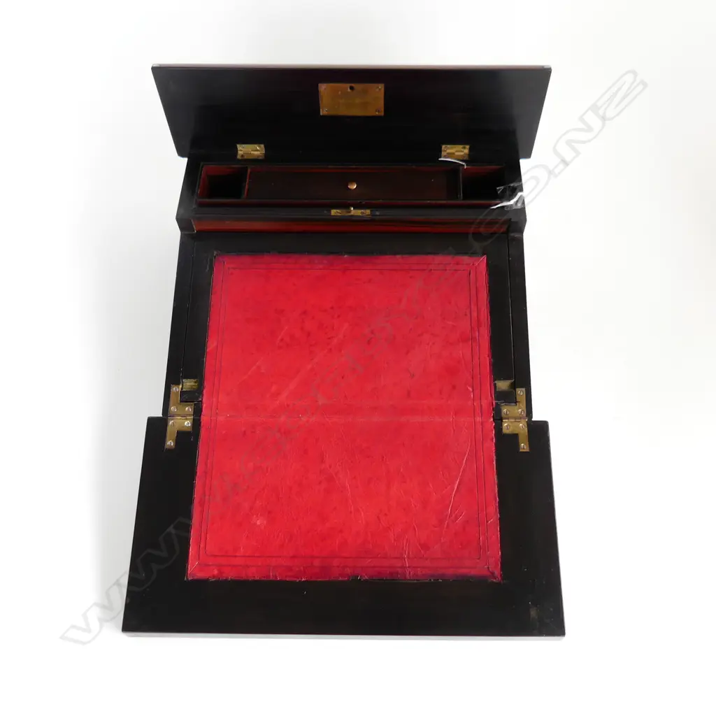 ENGLISH ROSEWOOD LAP DESK WITH ABELONE INLAY. FITTED INTERIOR. Image 1++